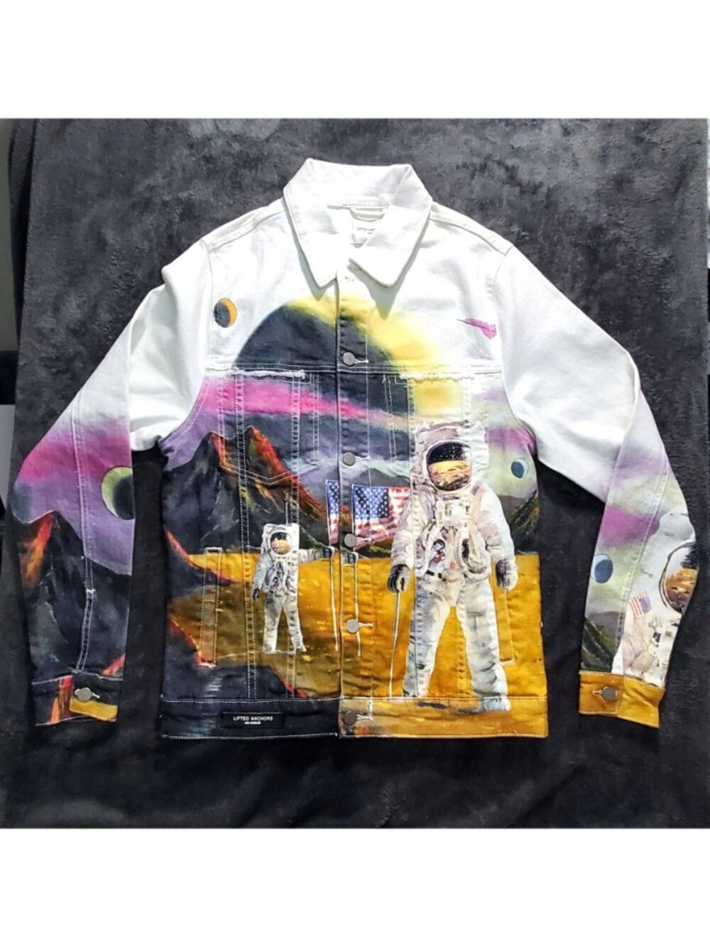 Lifted Anchors Medium "Wonderland" Astronaut Space Galaxy Printed Denim Jacket - Picture 6 of 10
